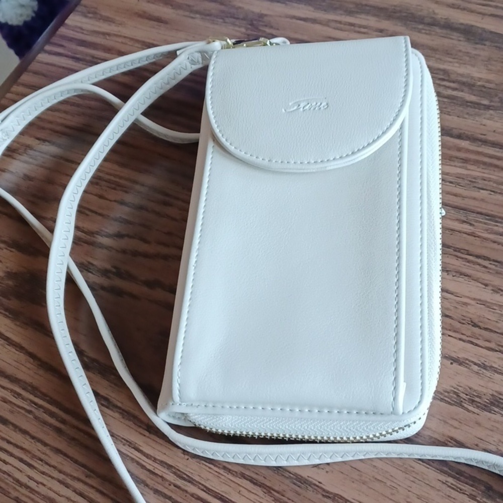 Stone women’s phone wallet cream, new